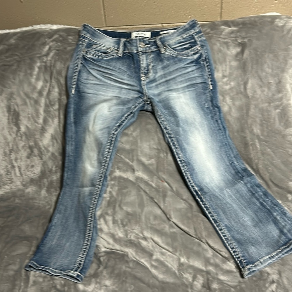Daytrip Women’s Capri Jeans